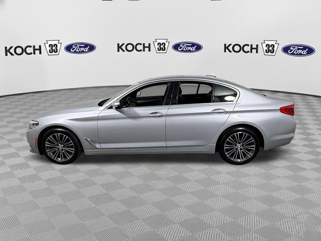 Used 2019 BMW 530i xDrive w/ Convenience Package AWD/4WD image 4