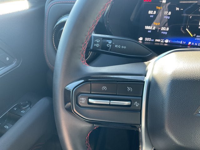 Used 2025 Chevrolet Colorado Z71 AWD/4WD image 19