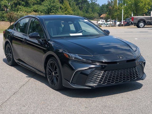 Used 2025 Toyota Camry SE w/ Convenience Package