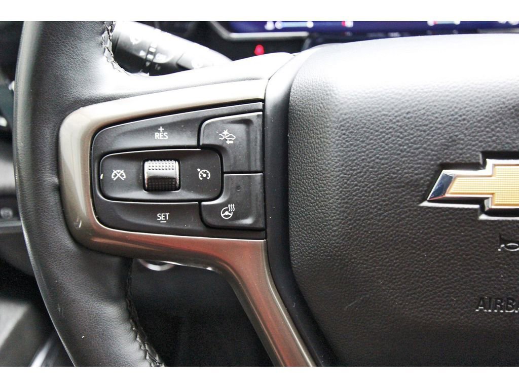 Used 2024 Chevrolet Silverado 2500 High Country w/ High Country Premium Package image 19