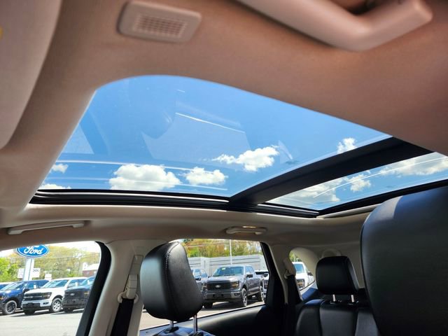 Certified 2020 Ford Edge Titanium w/ Equipment Group 301A AWD/4WD image 20