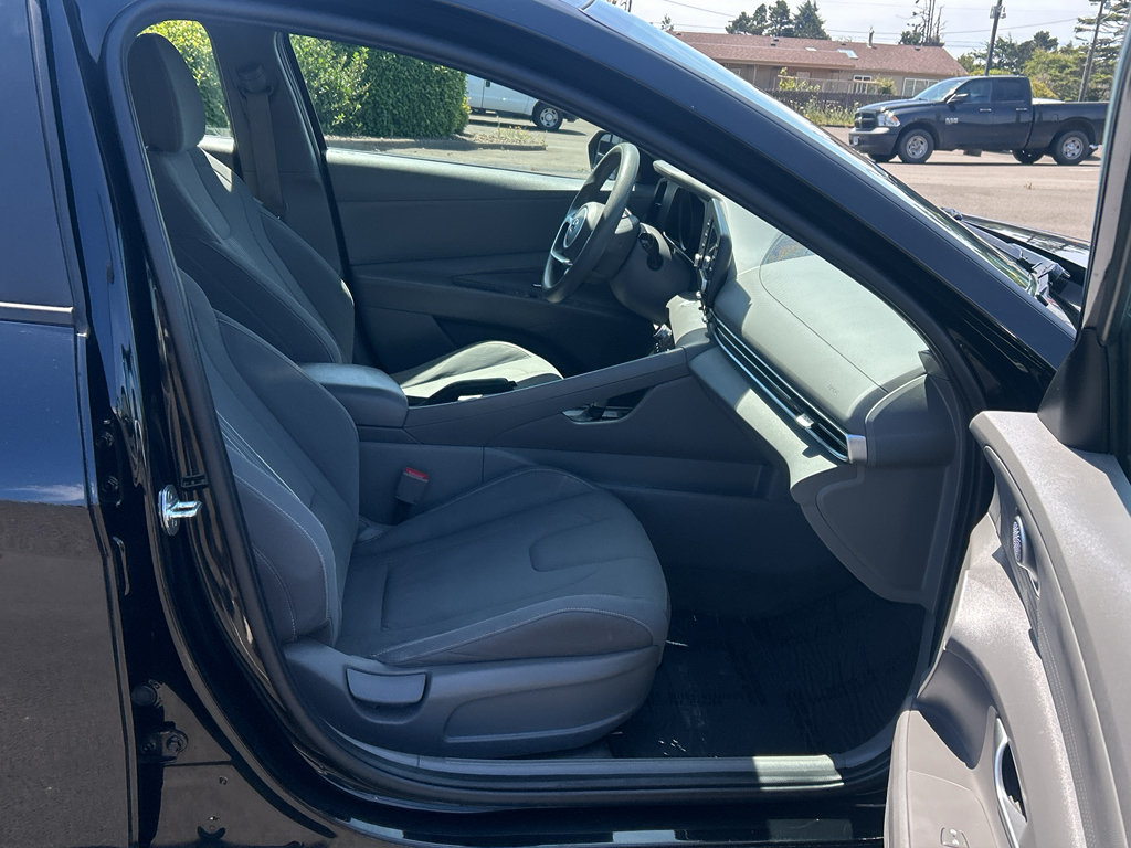 Used 2021 Hyundai Elantra SEL FWD image 27