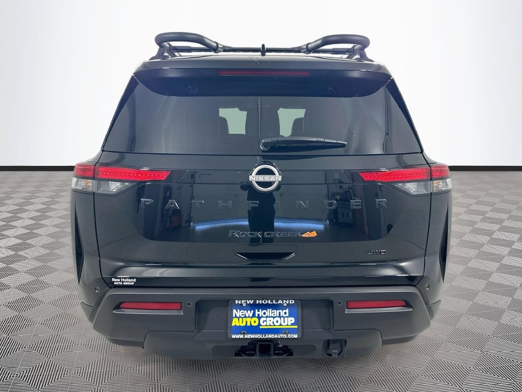 Used 2025 Nissan Pathfinder Rock Creek AWD/4WD image 9