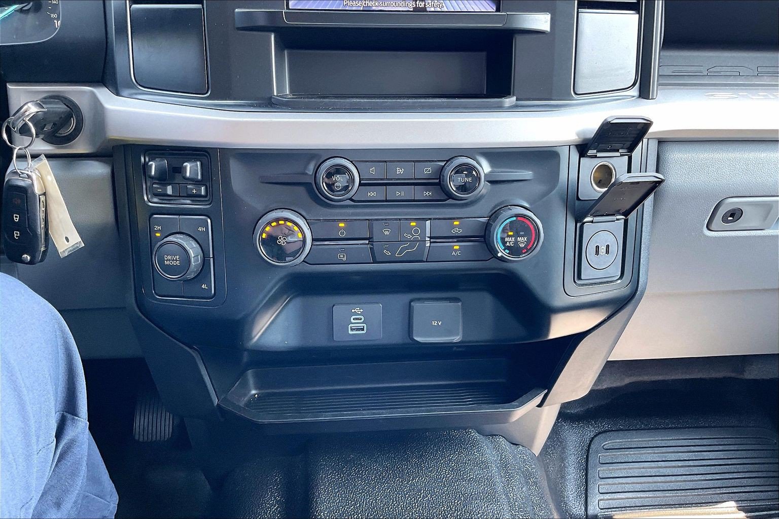 Certified 2023 Ford F250 XL AWD/4WD image 32