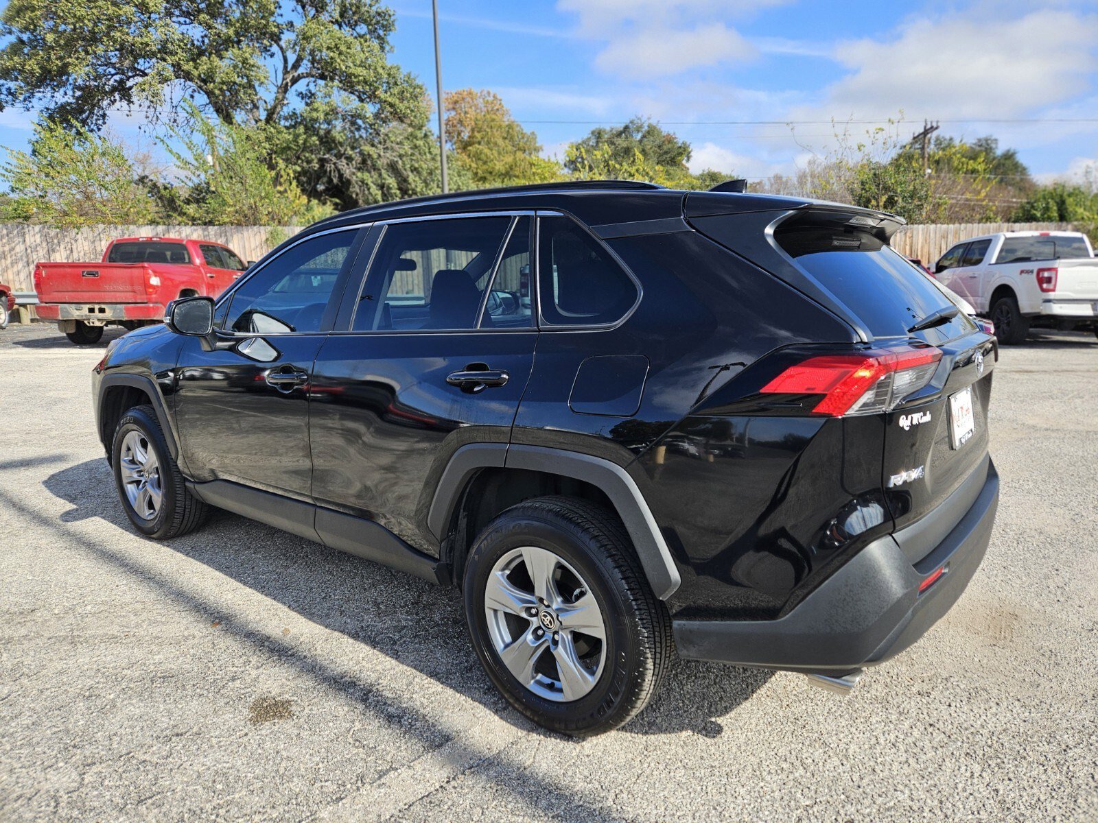 Used 2025 Toyota RAV4 XLE image 6