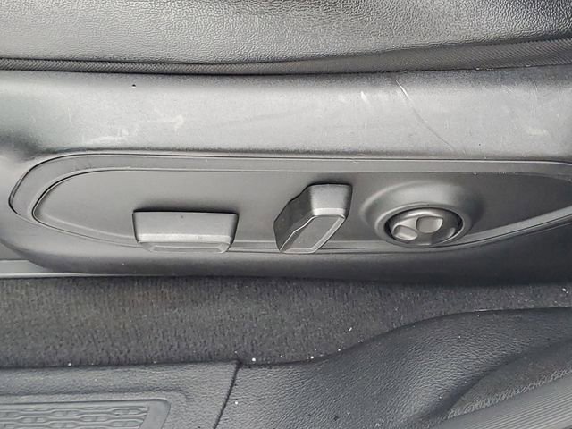 Used 2024 Jeep Grand Cherokee L Limited w/ Luxury Tech Group II image 7