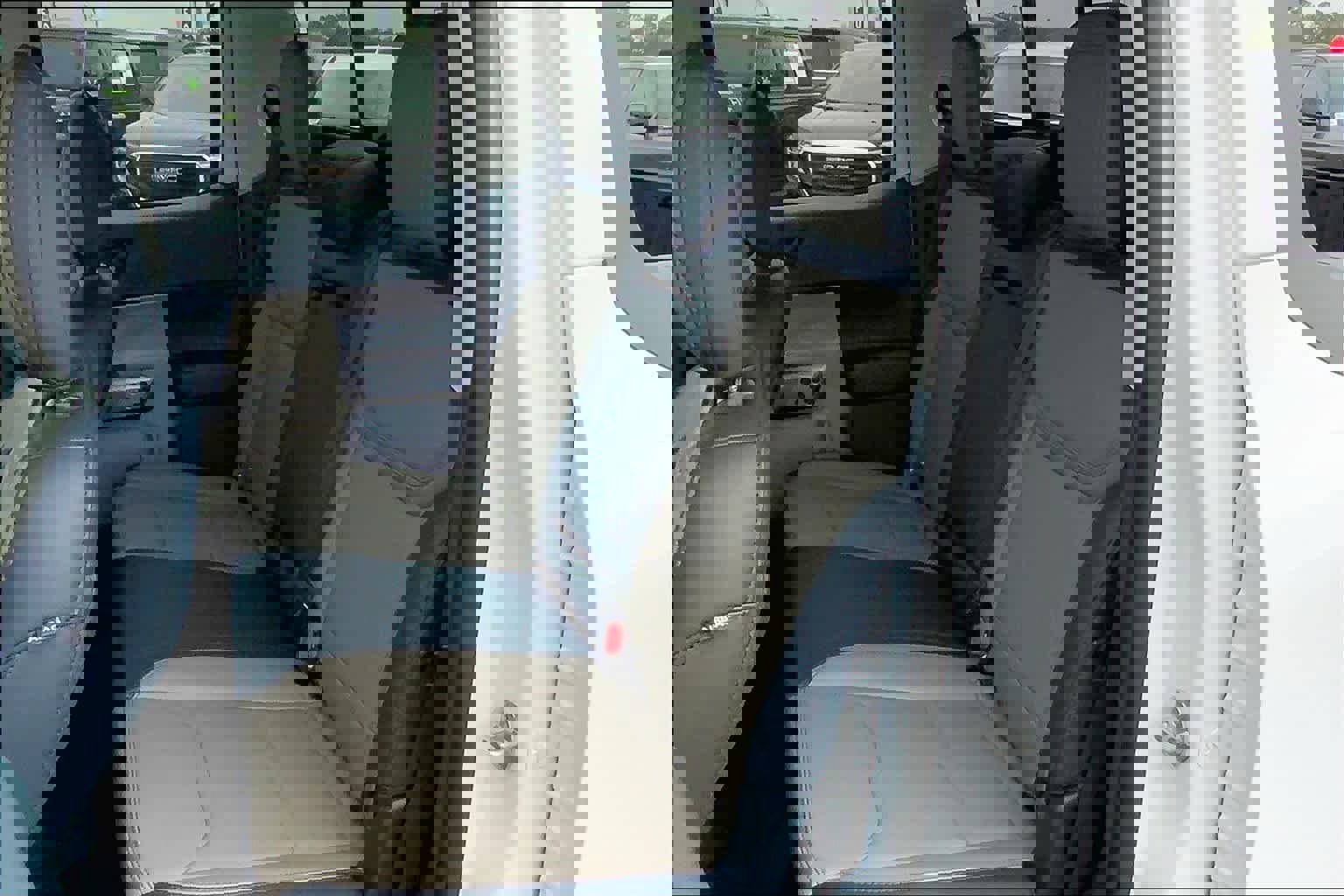 Certified 2025 Ford Maverick Lariat w/ 4K Tow Package image 20