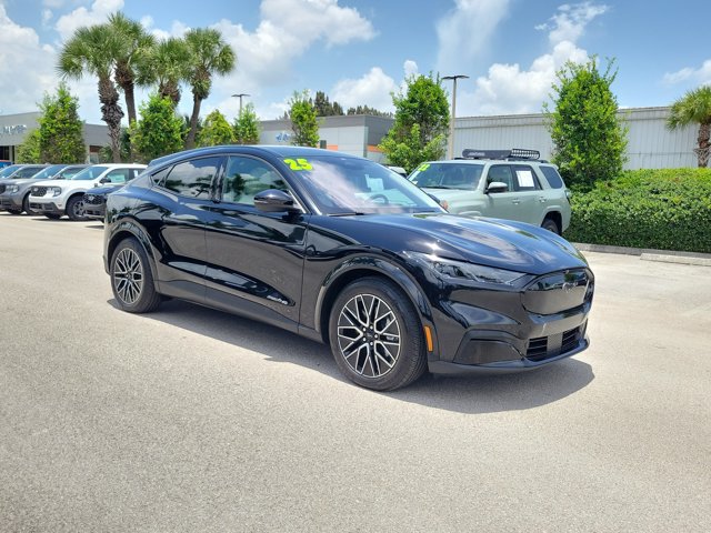 Certified 2025 Ford Mustang Mach-E Premium AWD/4WD image 31