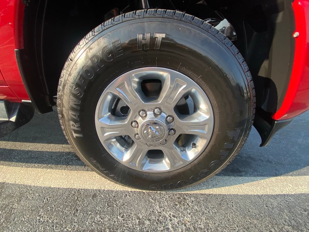 Used 2024 RAM 2500 Big Horn w/ Level 2 Equipment Group AWD/4WD image 29