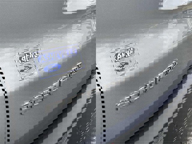 Used 2024 GMC Acadia AT4 w/ Luxury Package image 10