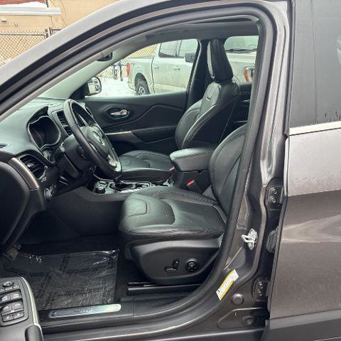 Used 2020 Jeep Cherokee Limited w/ Technology Group image 25