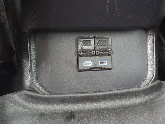 Used 2022 Toyota Highlander XLE image 18