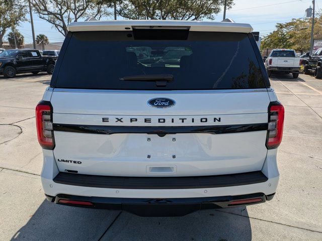 Certified 2023 Ford Expedition Limited image 3