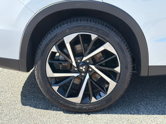 Used 2022 Mitsubishi Outlander SE AWD/4WD image 19