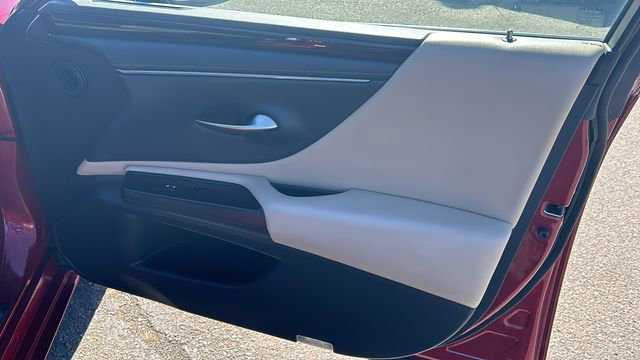 Used 2019 Lexus ES 350 350 Luxury image 10