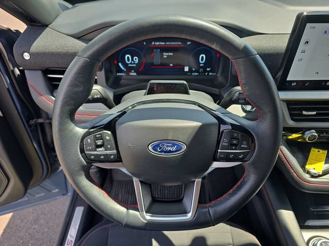 Certified 2025 Ford Explorer ST-Line AWD/4WD image 16