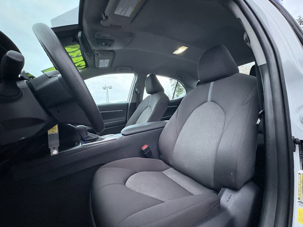 Used 2024 Toyota Camry LE image 18