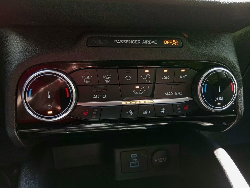 Certified 2022 Ford Escape SEL w/ Technology Package image 19