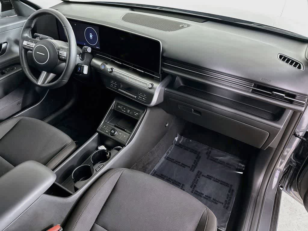 Used 2025 Hyundai Kona SEL FWD image 32