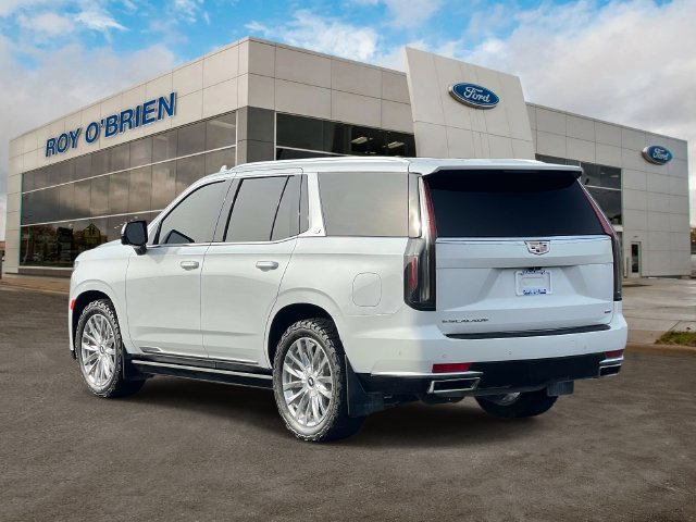 Used 2023 Cadillac Escalade Premium Luxury w/ Performance Package AWD/4WD image 3