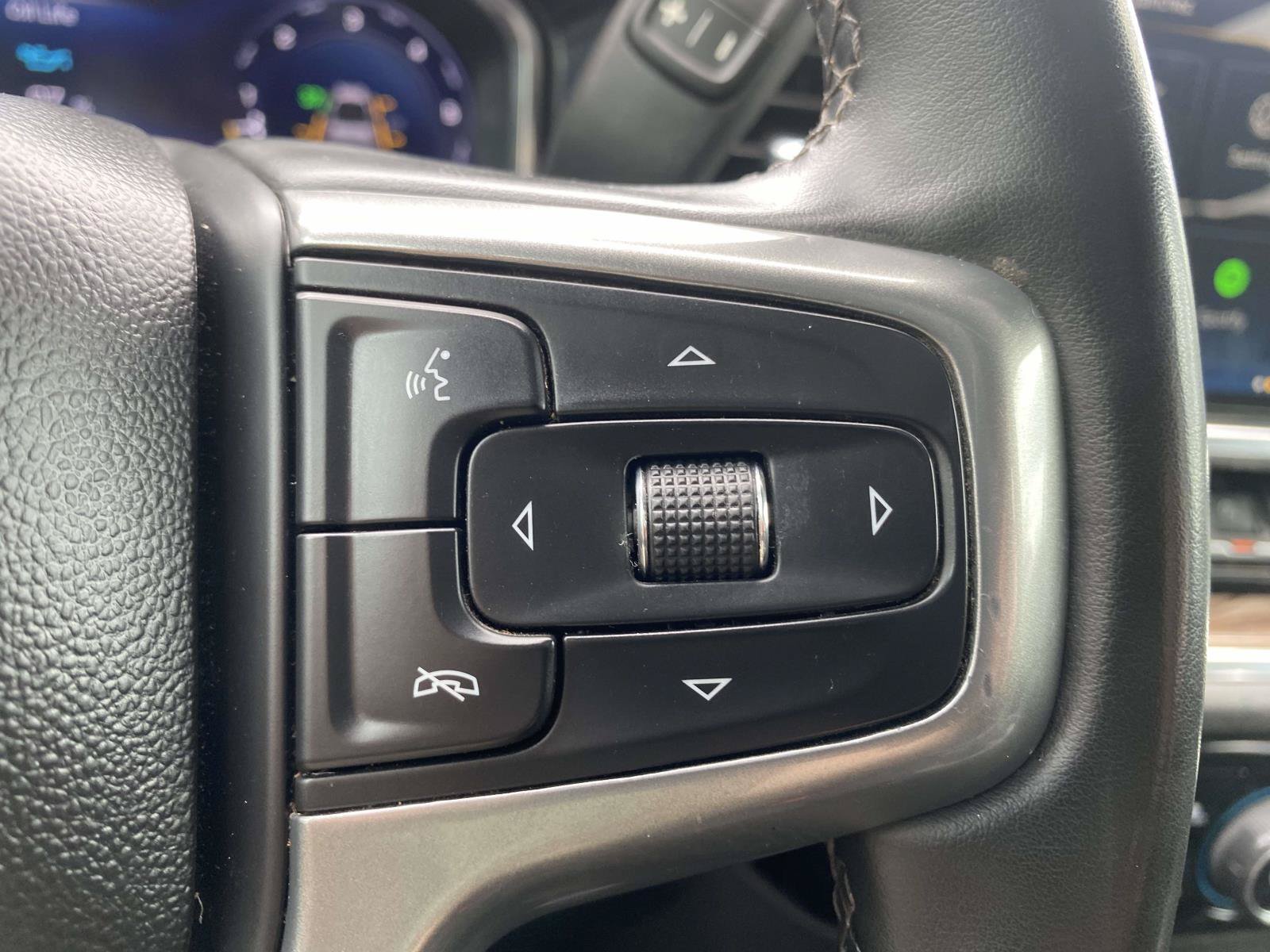 Used 2023 Chevrolet Silverado 1500 LT w/ Protection Package AWD/4WD image 21