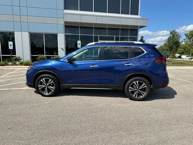 Used 2020 Nissan Rogue SV w/ Sun & Sound Touring Package AWD/4WD image 6