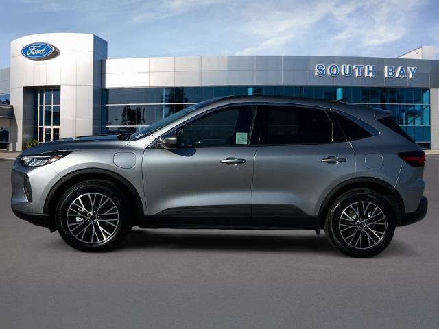 Certified 2023 Ford Escape SE FWD image 2