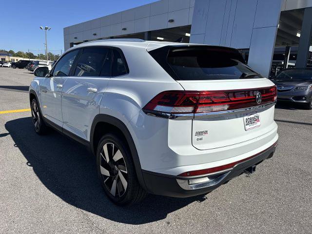 Used 2024 Volkswagen Atlas Cross Sport SE FWD image 7