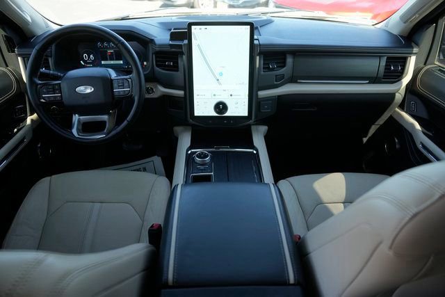 Certified 2024 Ford Expedition Max Platinum image 23