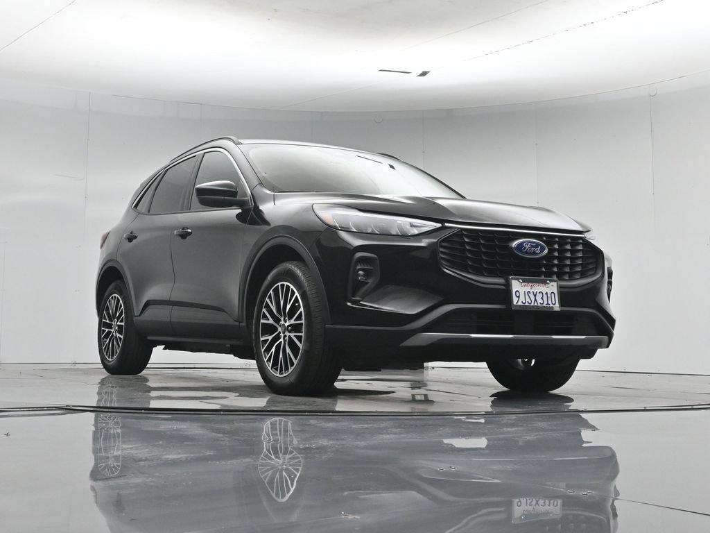 Certified 2023 Ford Escape SE FWD image 48