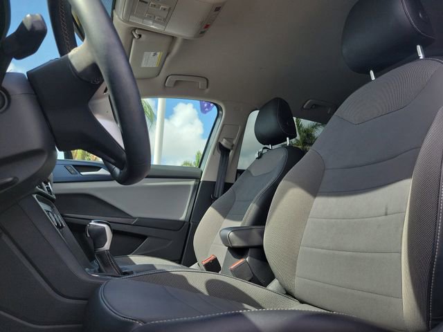Used 2022 Volkswagen Taos SE FWD image 20
