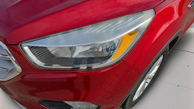 Certified 2018 Ford Escape SE AWD/4WD image 32