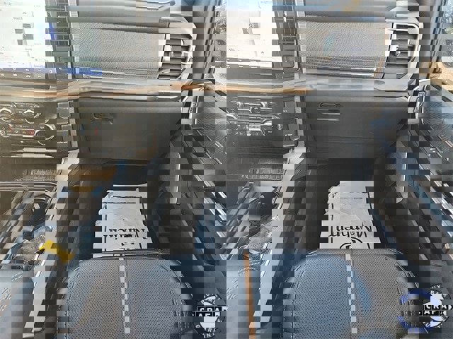 Certified 2022 Ford F150 Platinum w/ Equipment Group 701A High image 10