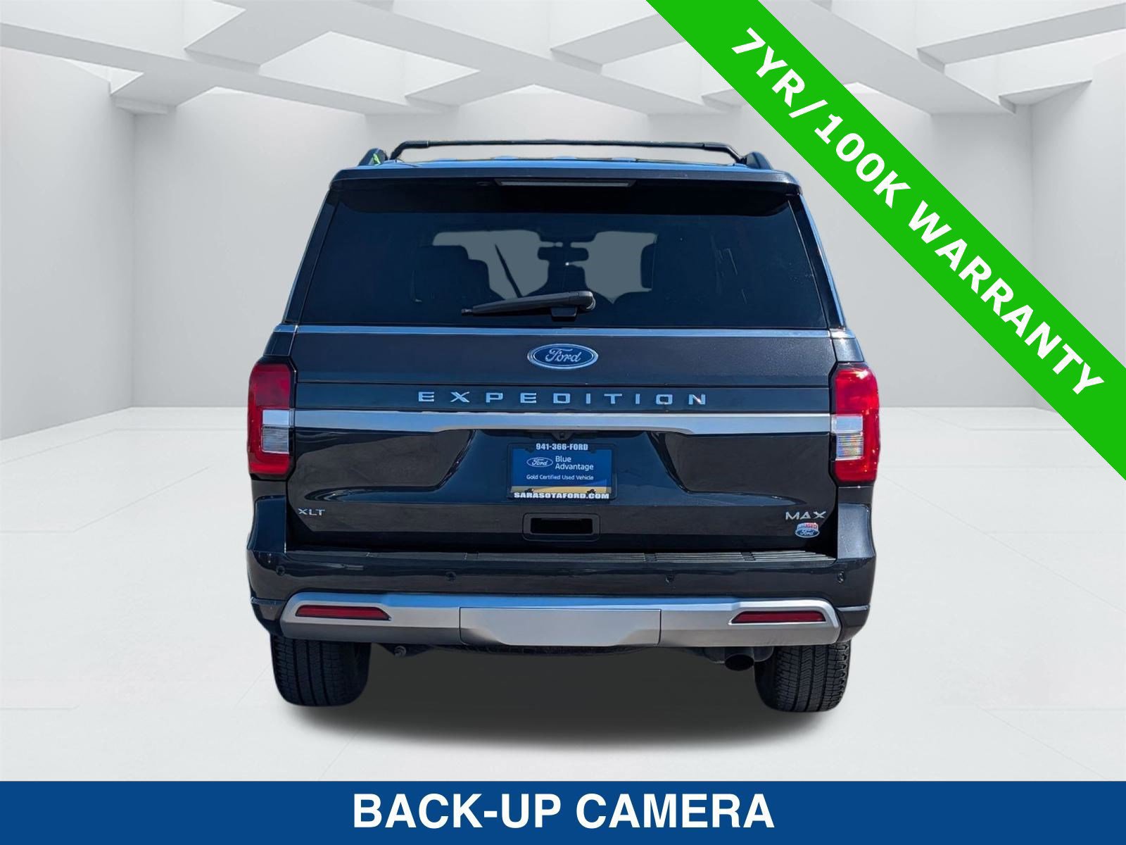 Certified 2024 Ford Expedition Max XLT image 3