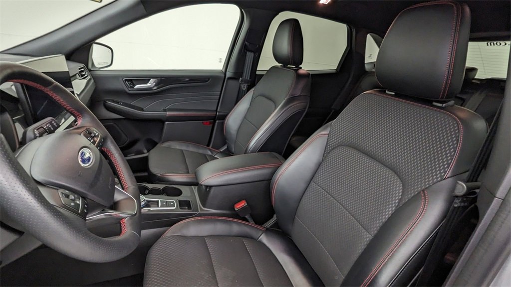 Certified 2023 Ford Escape ST-Line w/ Tech Pack #1 image 2
