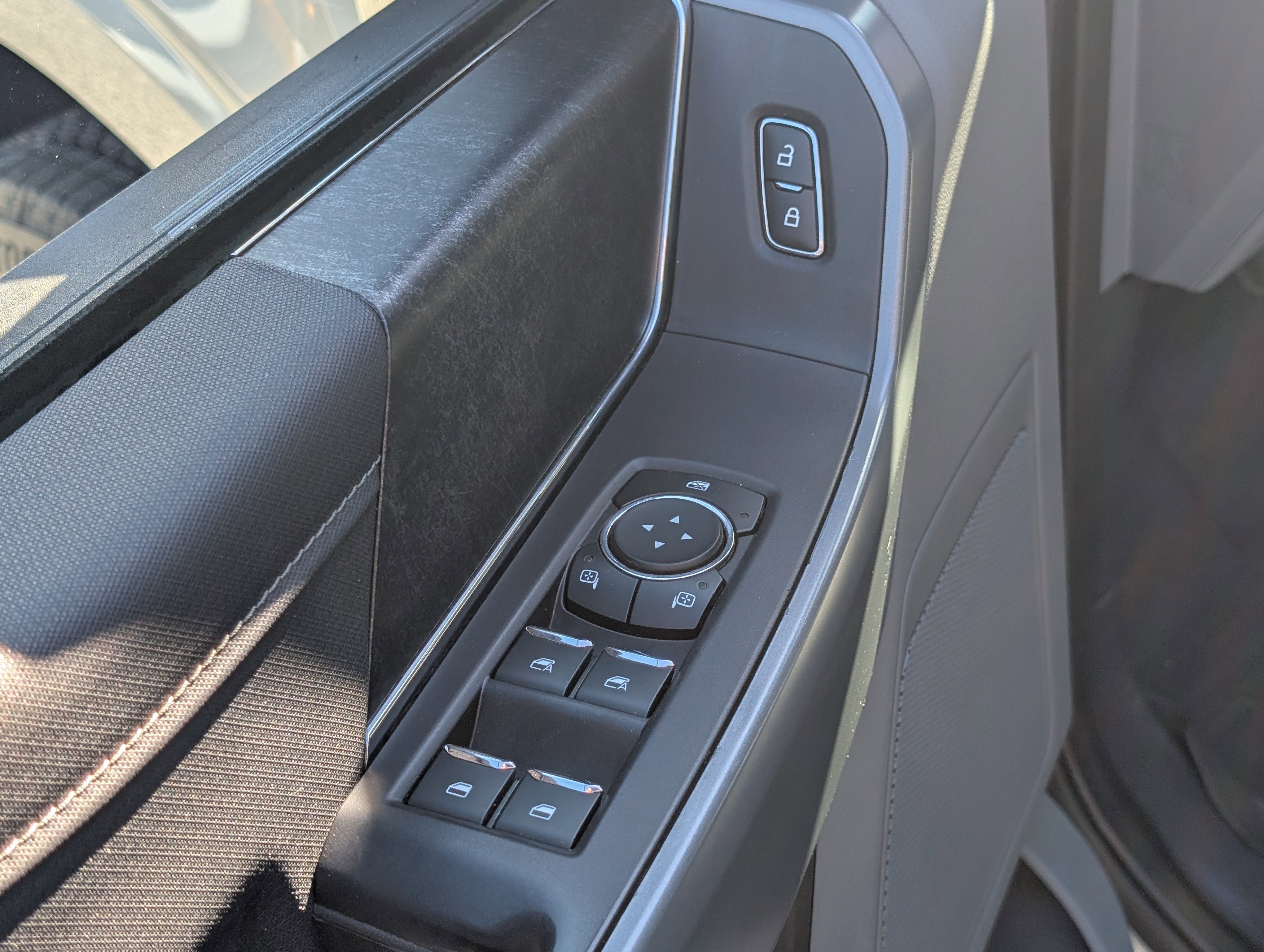 Certified 2022 Ford F150 XLT w/ Equipment Group 302A High image 19