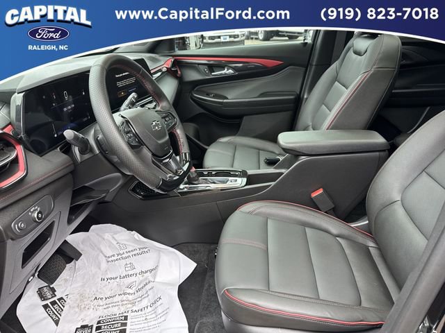 Used 2025 Chevrolet TrailBlazer RS w/ Convenience Package image 17