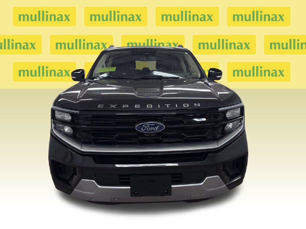Certified 2025 Ford Expedition Platinum AWD/4WD image 17