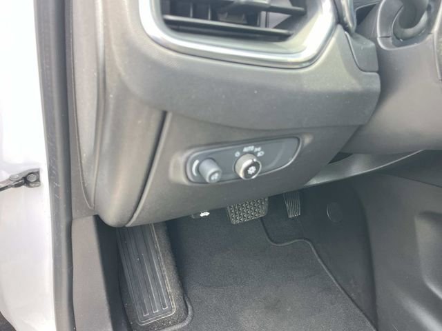 Used 2024 Chevrolet Equinox LT AWD/4WD image 35