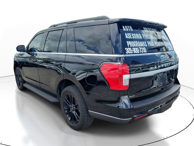 Certified 2024 Ford Expedition XLT RWD image 3