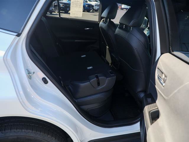 Used 2023 Toyota Venza Nightshade AWD/4WD image 32