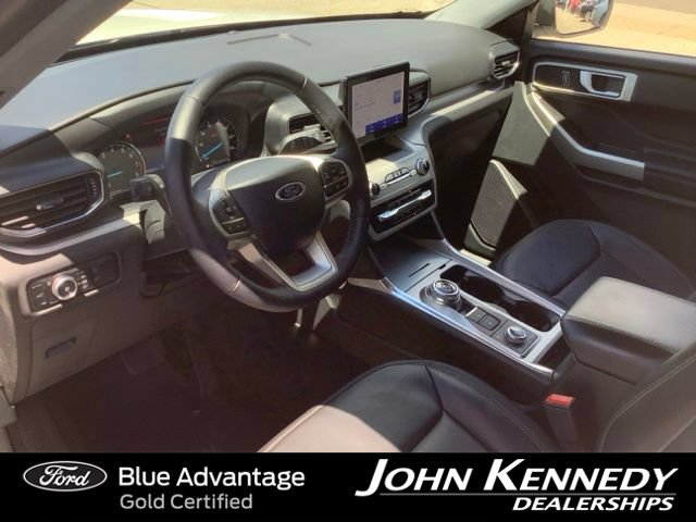 Certified 2023 Ford Explorer XLT w/ Equipment Group 202A AWD/4WD image 9