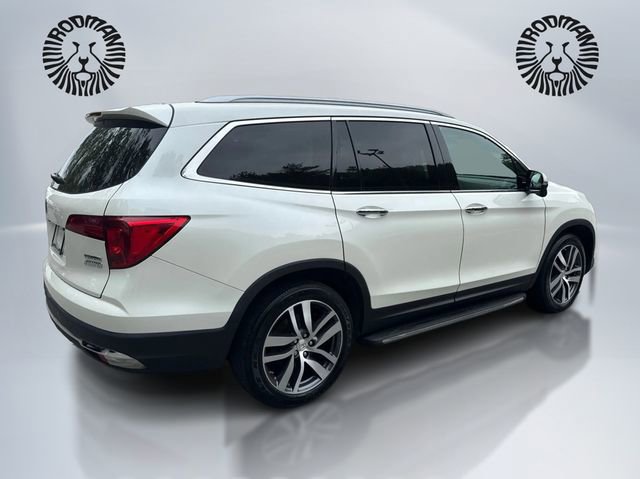 Used 2018 Honda Pilot Touring image 5