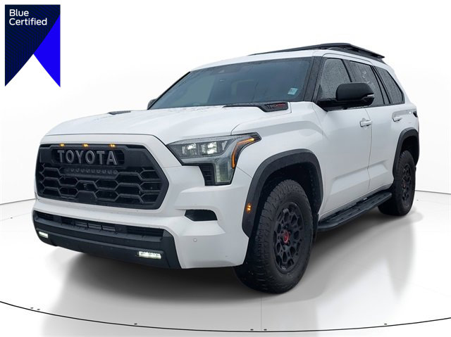 Used 2025 Toyota Sequoia SR5 image 1