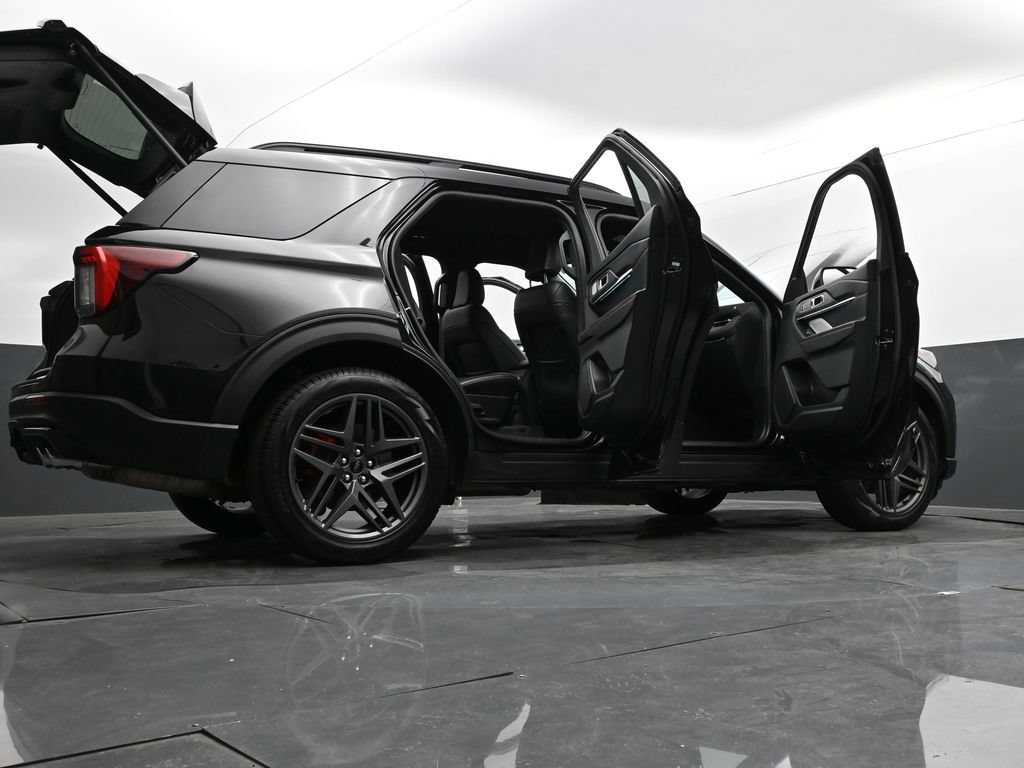 Certified 2026 Ford Explorer ST AWD/4WD image 44