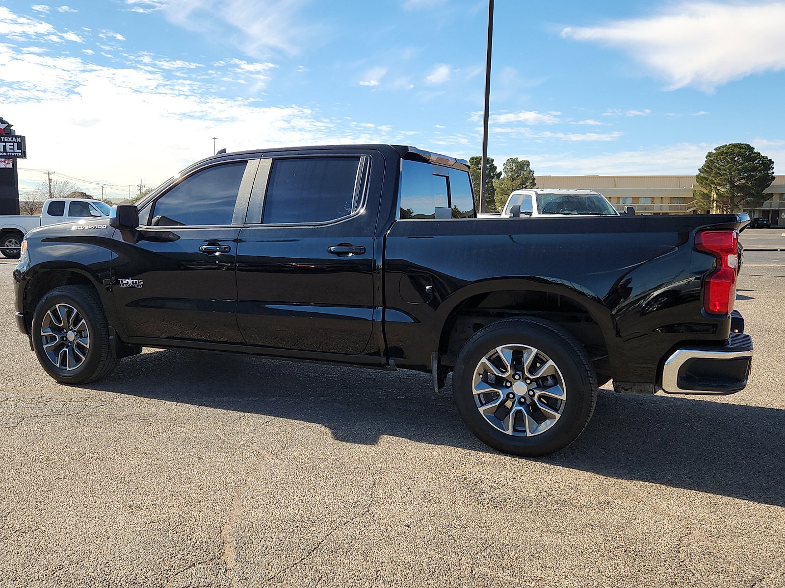 Used 2024 Chevrolet Silverado 1500 LT w/ Texas Edition Plus image 4