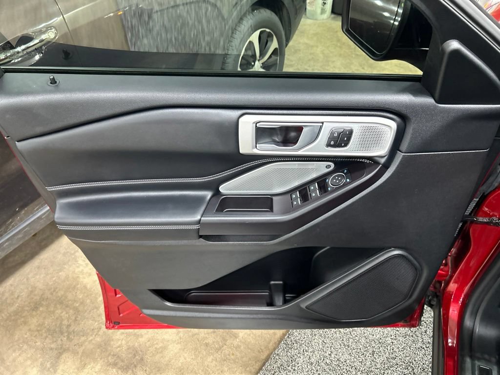 Certified 2020 Ford Explorer ST w/ ST Street Pack AWD/4WD image 15