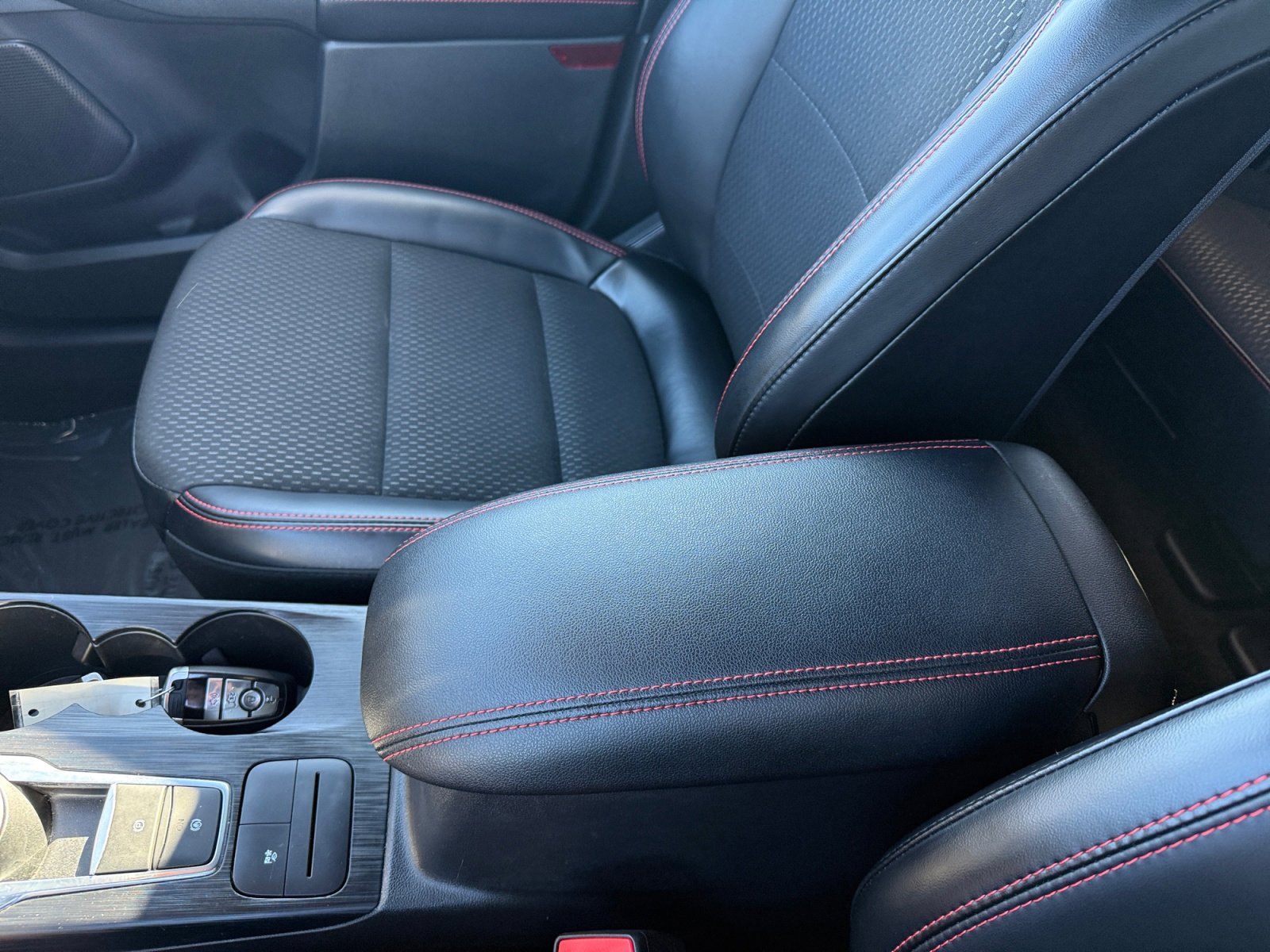 Certified 2025 Ford Escape ST-Line w/ Equipment Group 301A image 14