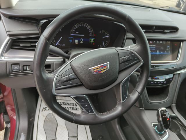 Used 2017 Cadillac XT5 Premium Luxury w/ LPO, Wheel Lock Package image 28