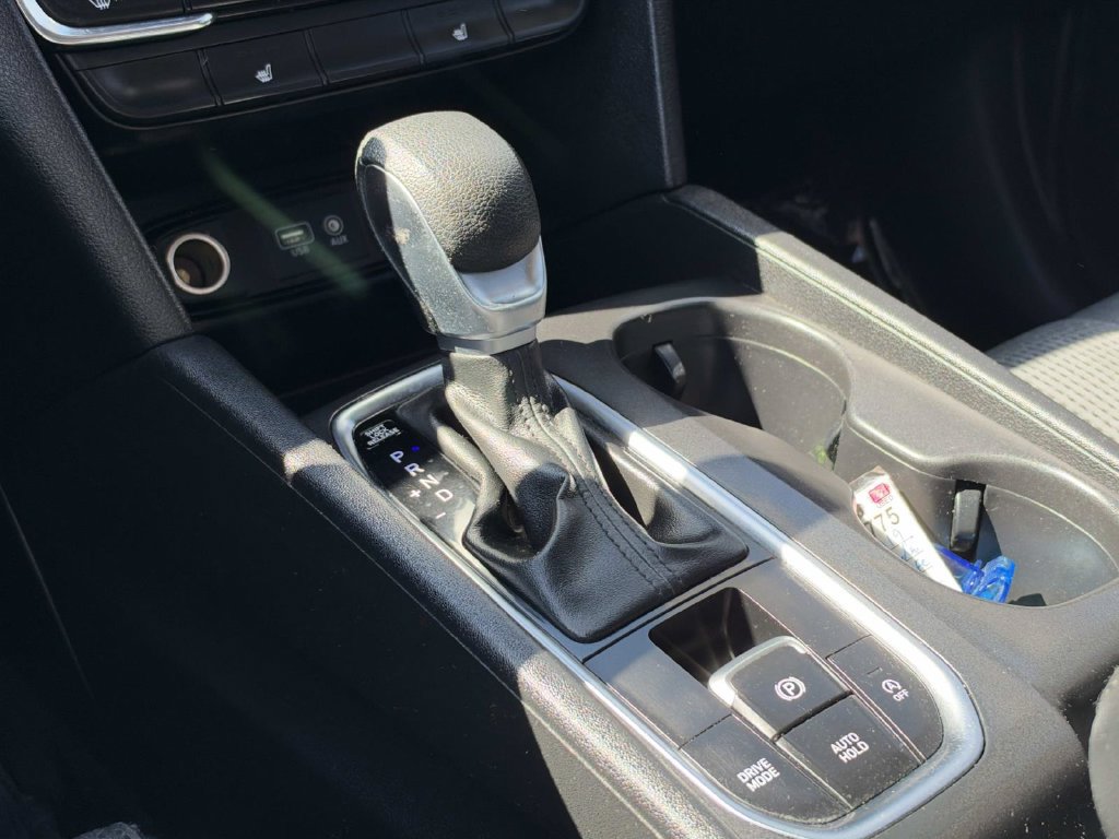 Used 2019 Hyundai Santa Fe SEL FWD image 17